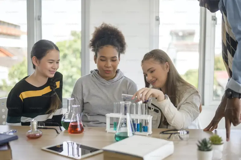 clases-de-quimica-estudiantes